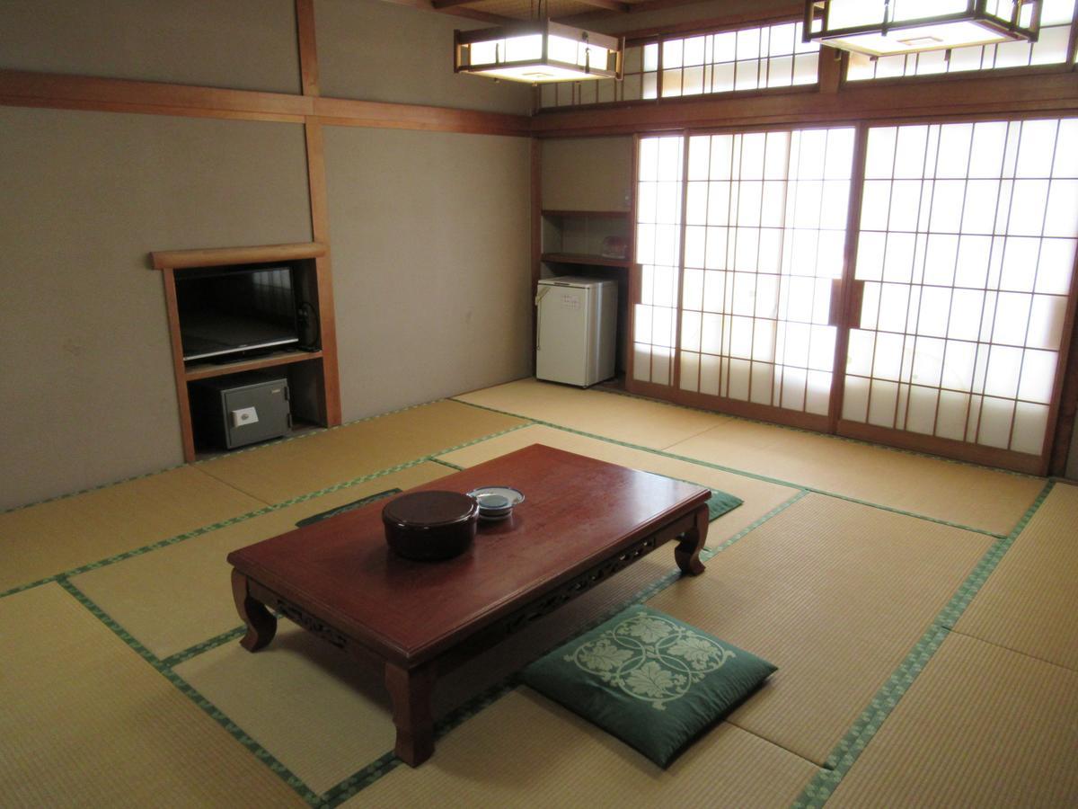 Ryokan Hosokawa Yamaga ภายนอก รูปภาพ